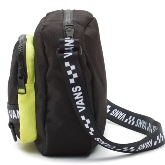 ❌FINAL PRICE❌ VANS VIP TOO CROSSBODY BAG - Picture 3 of 5
